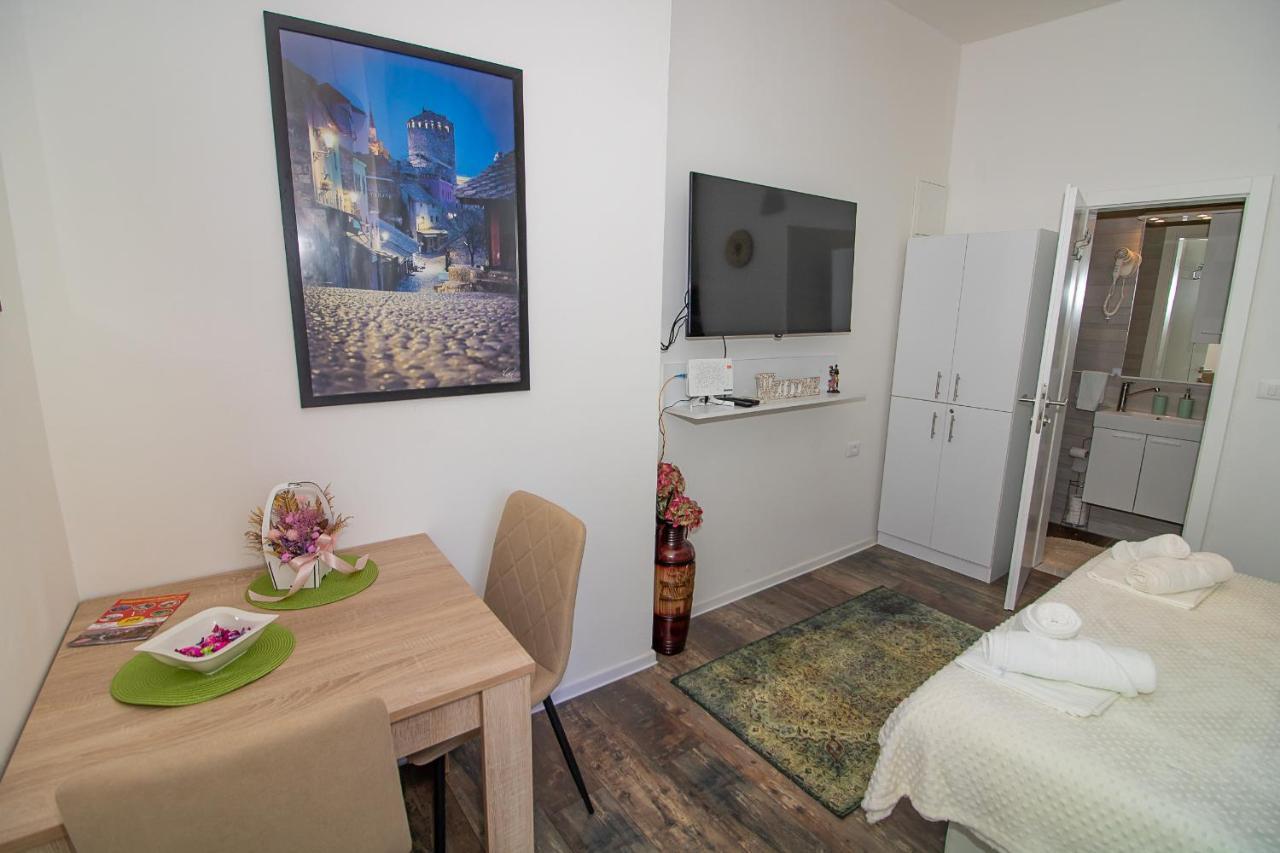 Apartman Sarah โมสตาร์ ภายนอก รูปภาพ