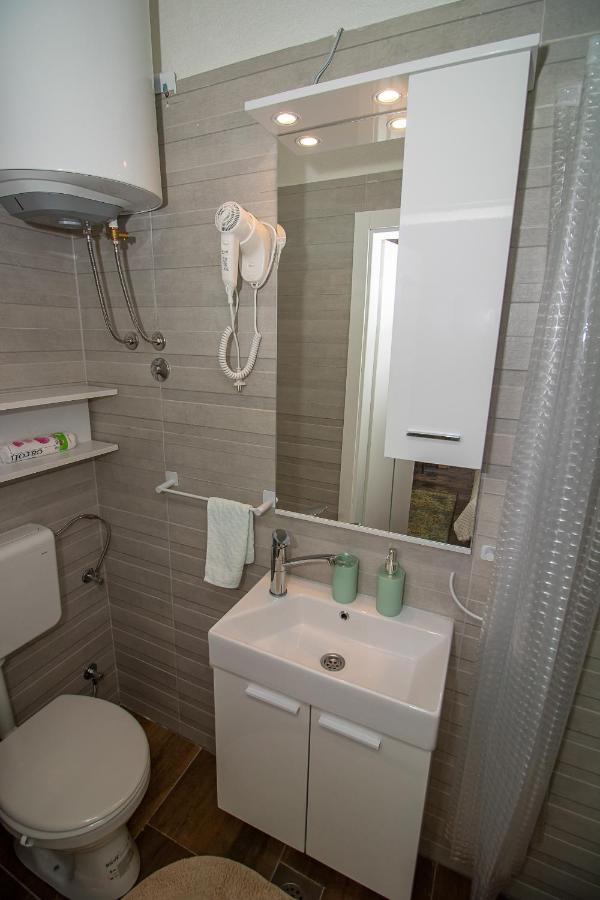Apartman Sarah โมสตาร์ ภายนอก รูปภาพ